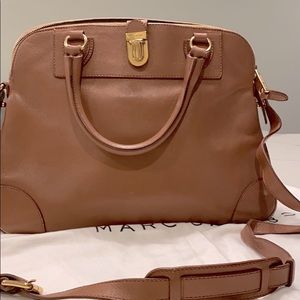 Marc Jacobs Crossbody Handbag in Camel